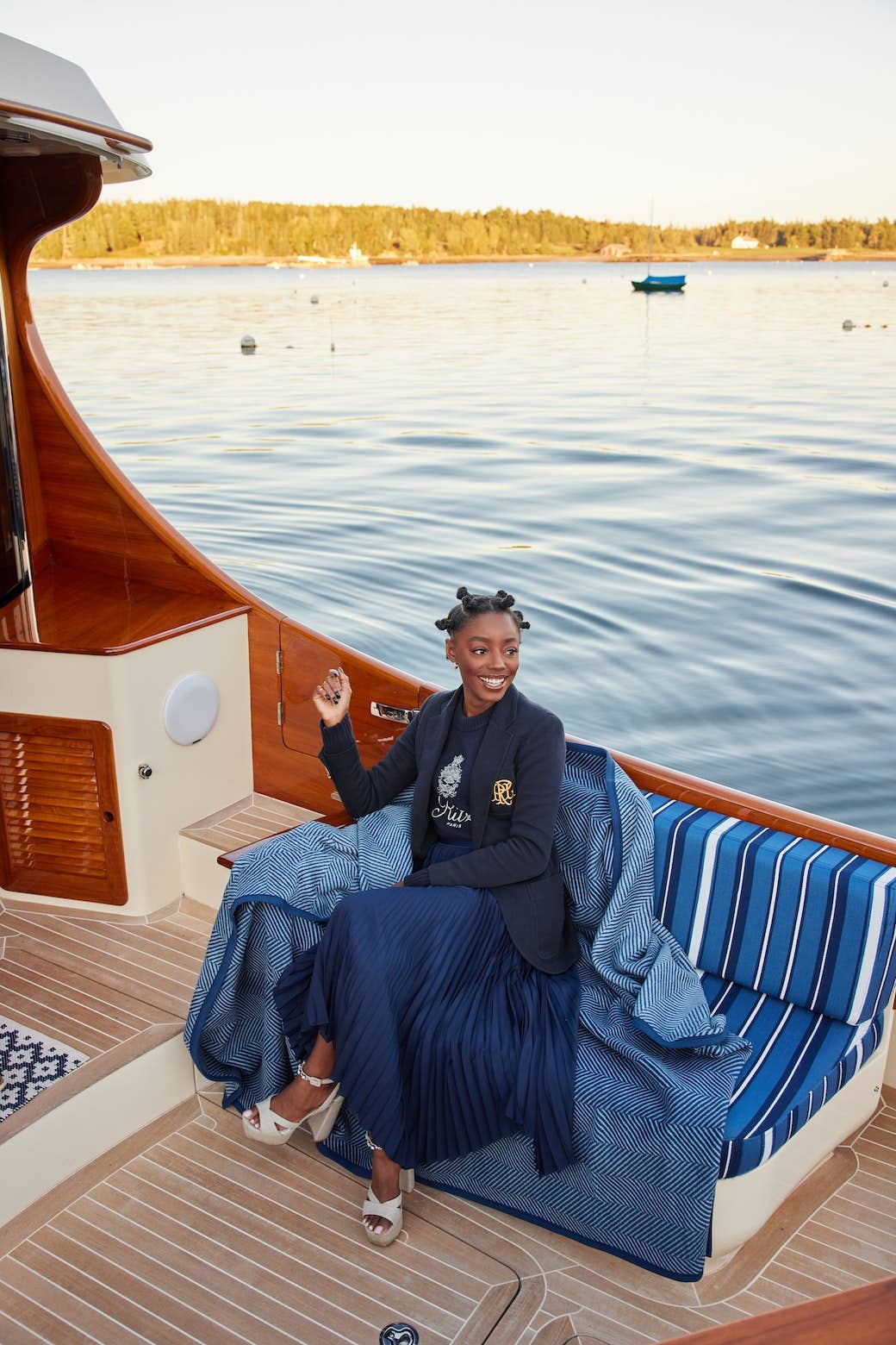 Harborview Herringbone Navy Blanket: Midi