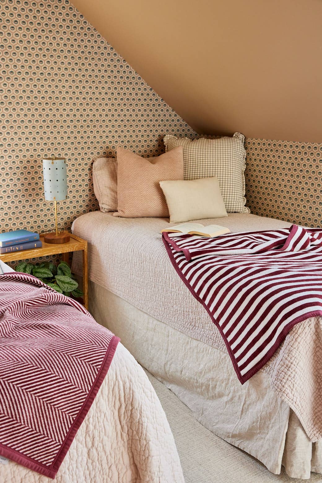 Sideline Stripe Maroon Midi Blanket: Midi